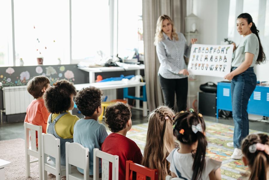 Atelier de langage avec l'éducatrice